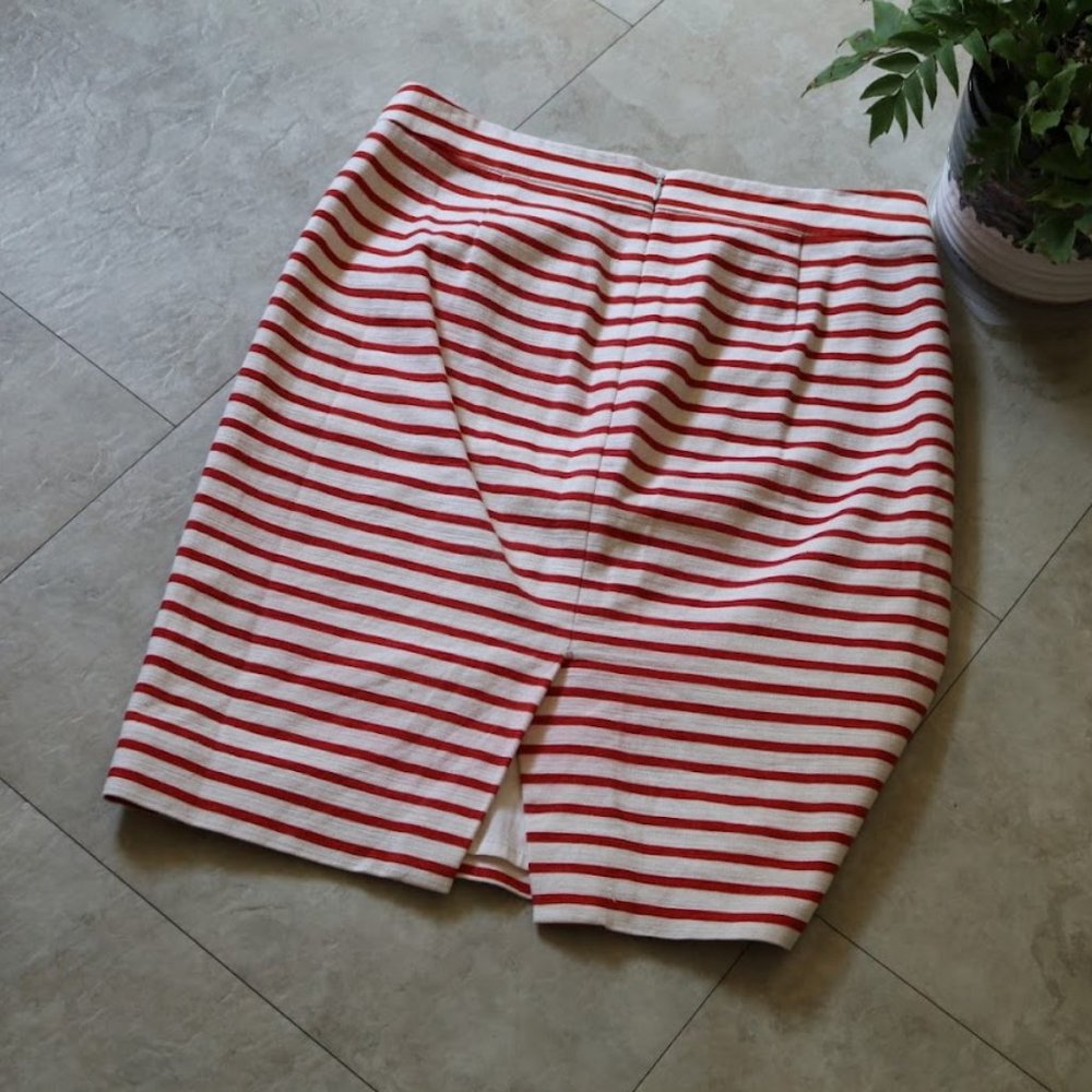 J. CREW No. 2 Pencil Skirt in Deck Stripe Style # 82131 - Red, Size 2 - Picture 10 of 16